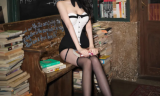 高跟黑丝美女写真