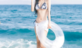比基尼美女