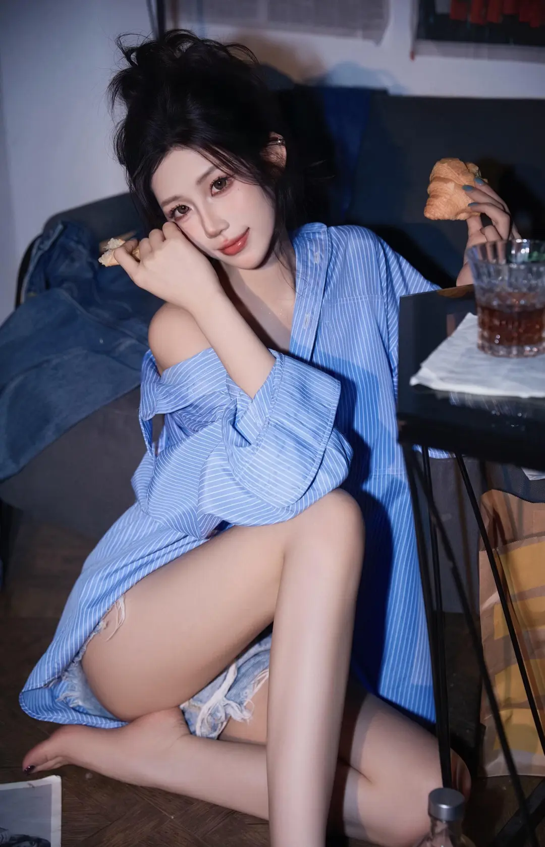 条纹衫也别有韵味